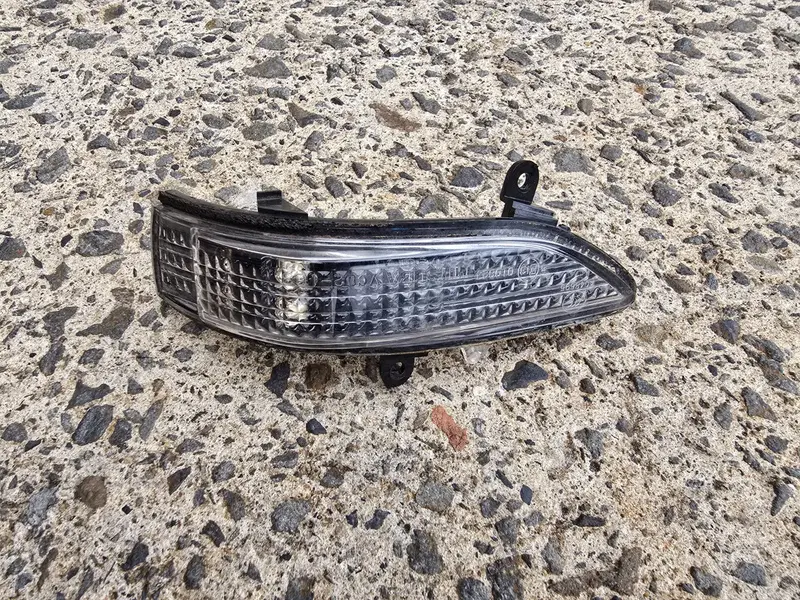 Used Genuine Subaru Forester Sh Xt 2011 - 12 Side Mirror Indicator Light Left L 1