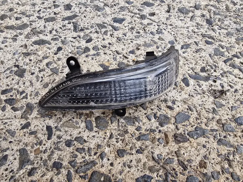 Used Genuine Subaru Forester Sh Xt 2011 - 12 Side Mirror Indicator Right Rh R 1