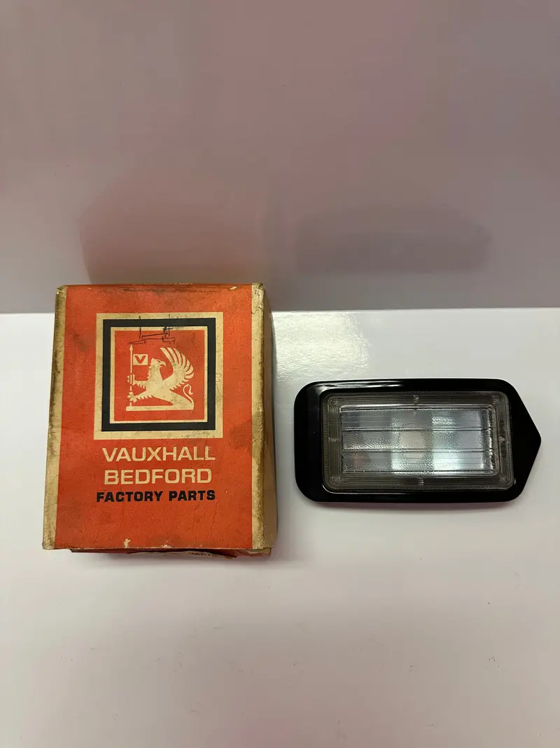 Vauxhall Bedford 7179828 Genuine Vintage Side Lamp For Bedford Tk Truck 1