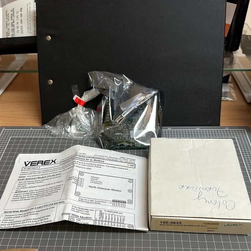 Verex 120-3633 Mon World Wide Modem 8 Op Stu 1