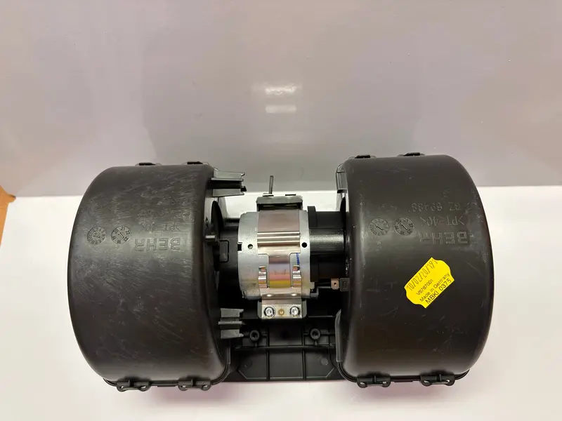 Volvo/Behr 20926019 Heating/Cooling Interior Blower Motor 1