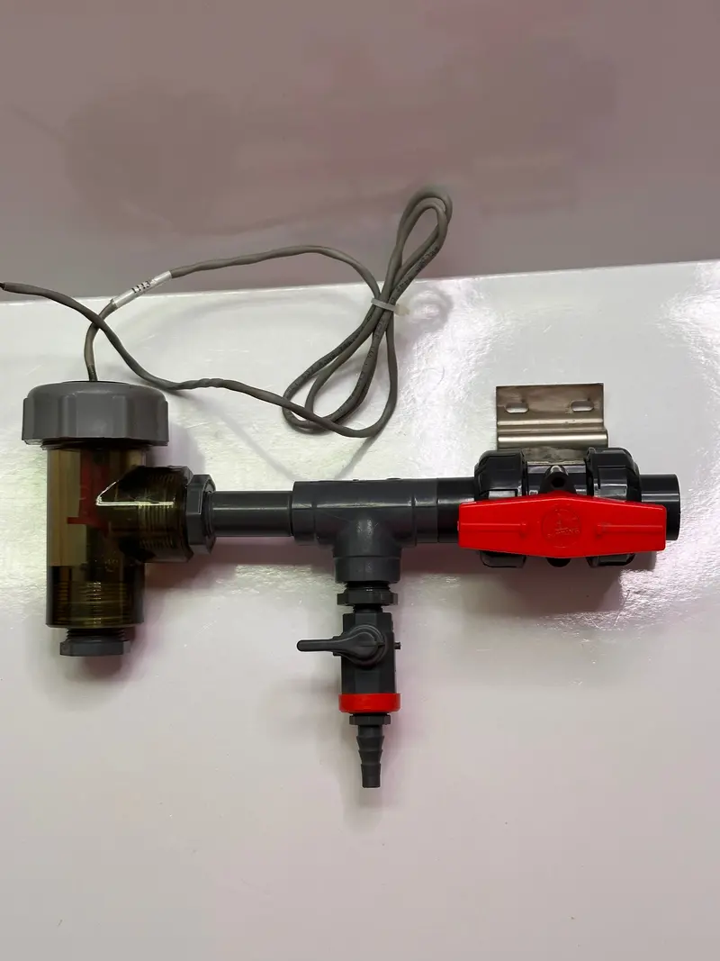 Walchem 191020-04 Float Switch With Sample Valve And Flow Control Valve 1