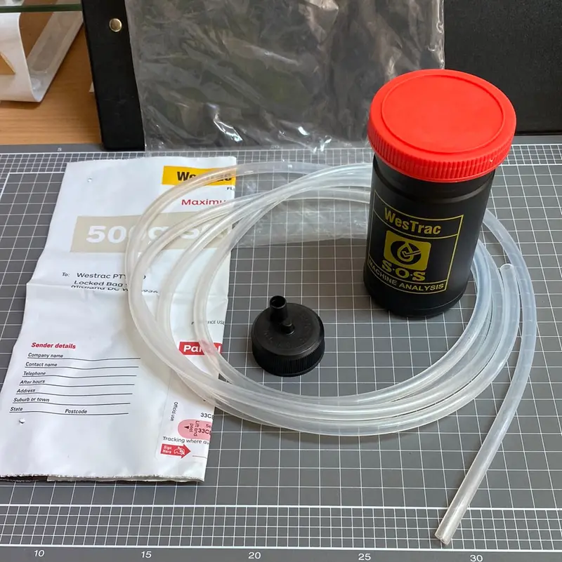Westrac S.O.S Sample Kit ( Red ) 1