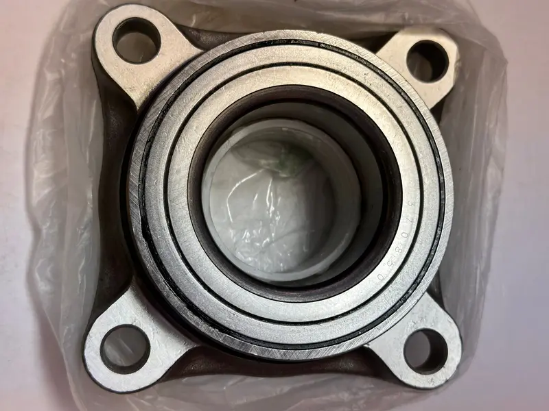 Wheel Bearing Kit/Hub Assy K4772 1