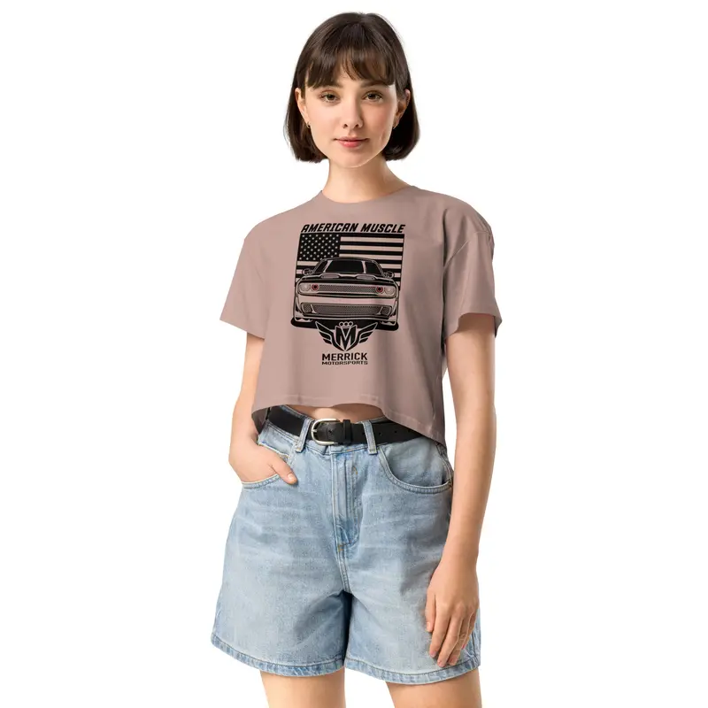 Women’S Challenger Crop Top 1