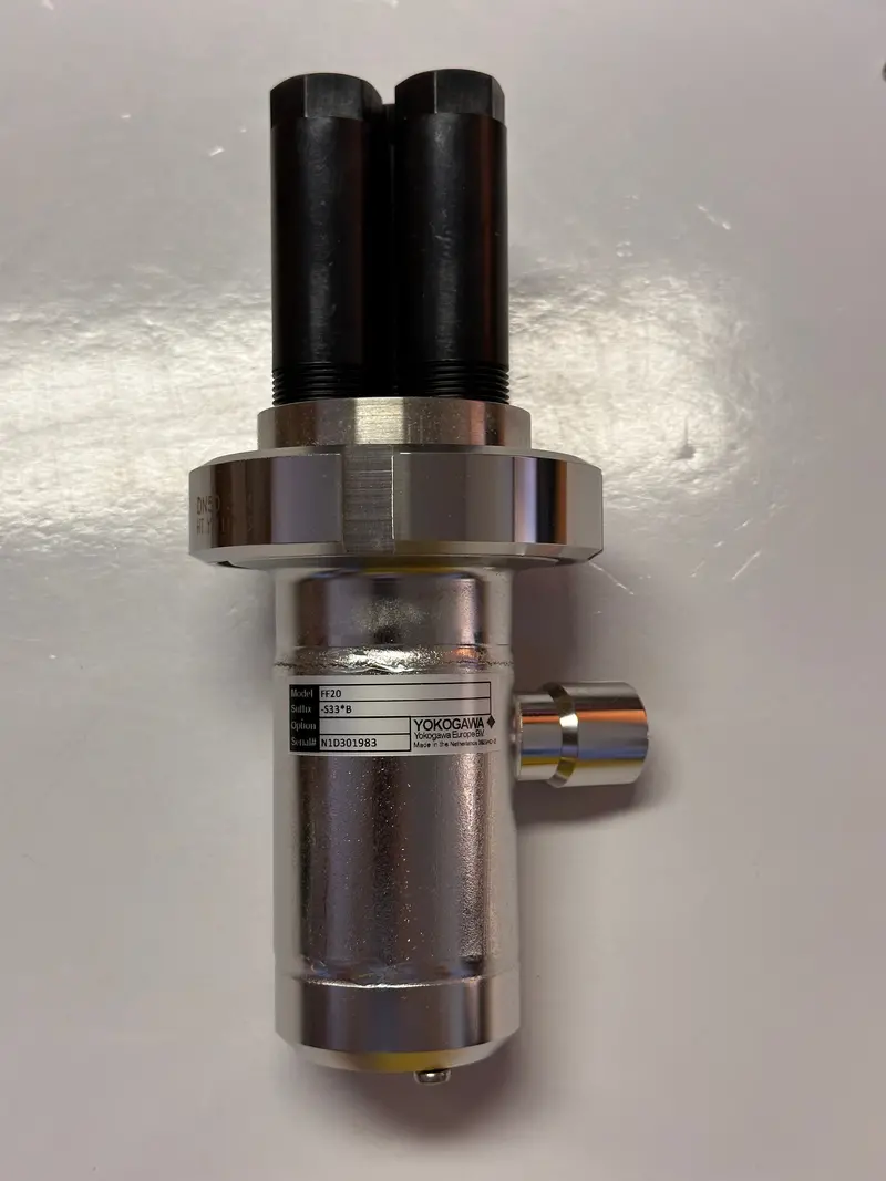 Yokogawa Ff20 Process Analyzer Flow Fitting, 3 Hole (Ff20-S33*B) 1