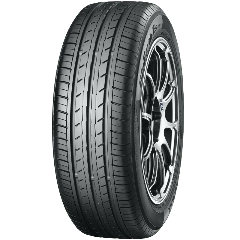 Yokohama 215/45R17 Bluearth Es32 (Japan) 1
